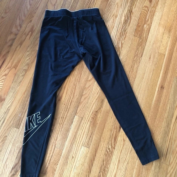 Nike Leggings - Picture 4 of 5